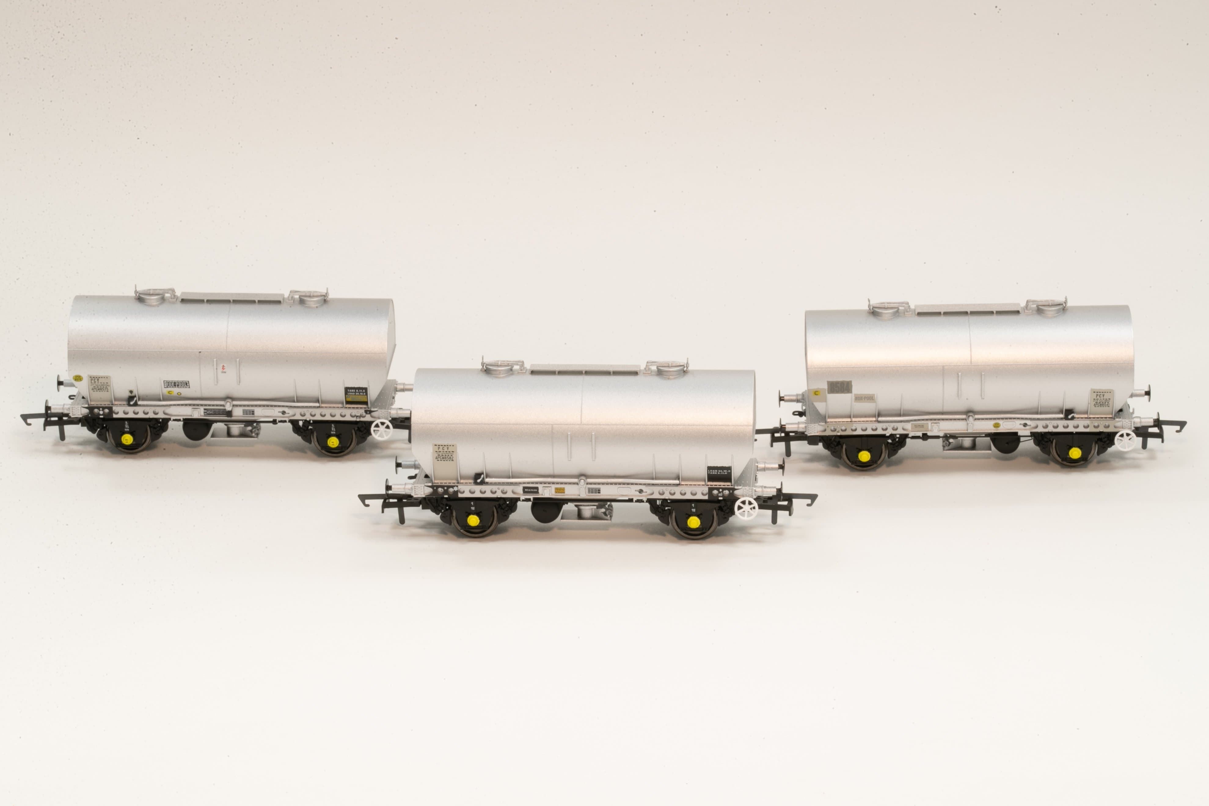 Wagon Púdar APCM Cemflo / PCV - Pacáiste Trí-Phacáiste - APCM8575, APCM8582, APCM8584