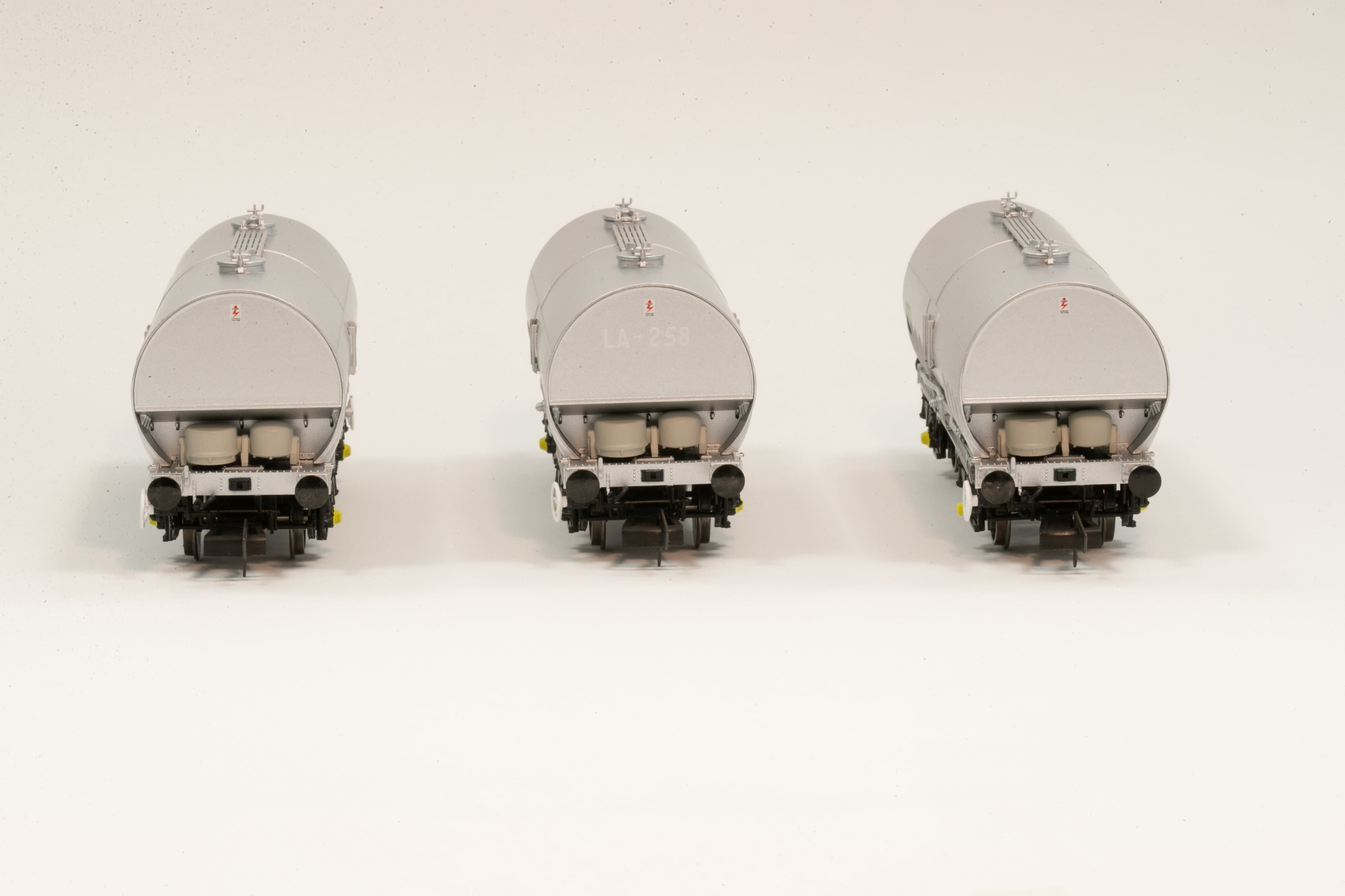 Wagon Púdar APCM Cemflo / PCV - Pacáiste Trí-Phacáiste - APCM8553, APCM8556, APCM8558