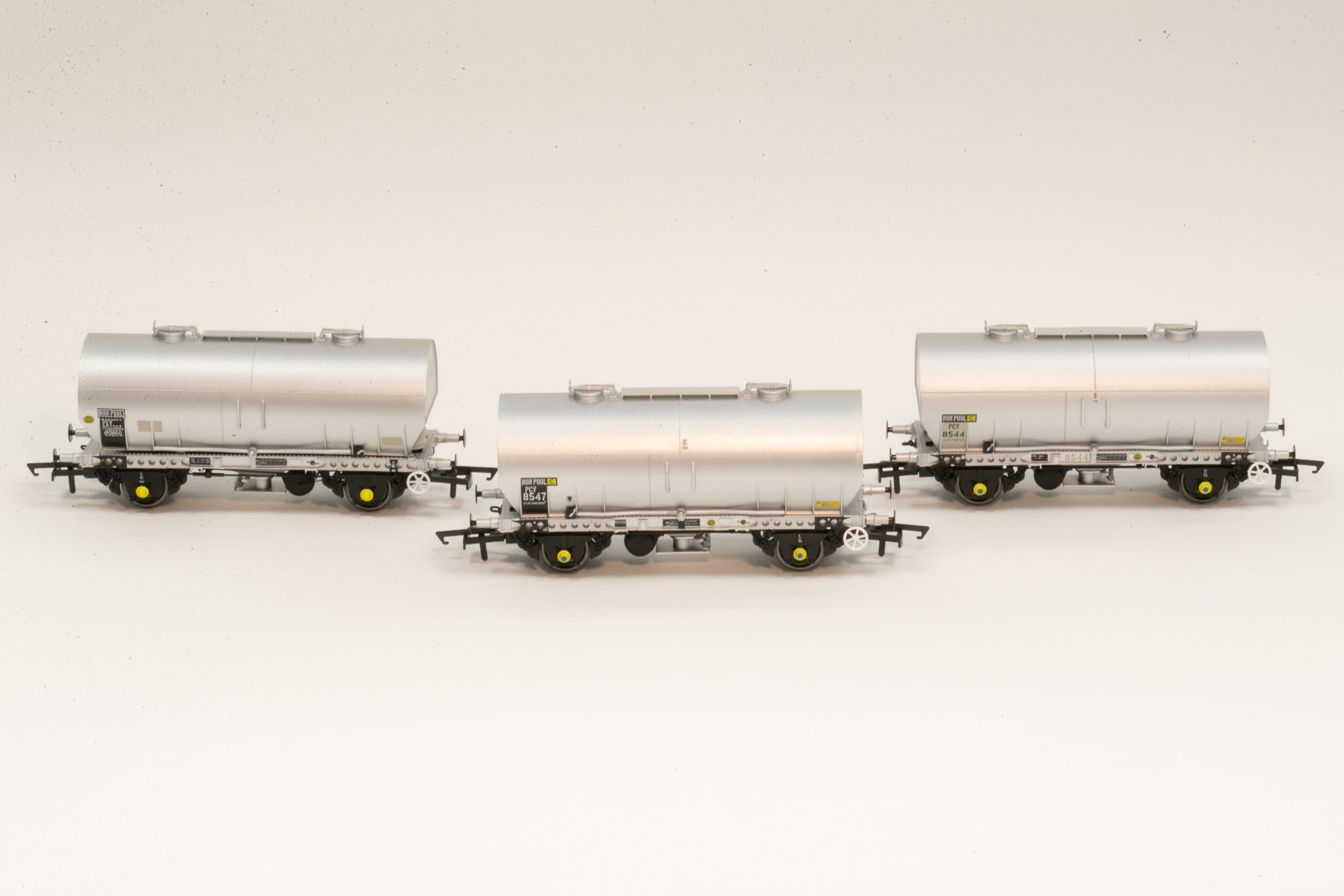 Wagon Púdar APCM Cemflo / PCV - Pacáiste Trí-Phacáiste - APCM8541, APCM8544, APCM8547